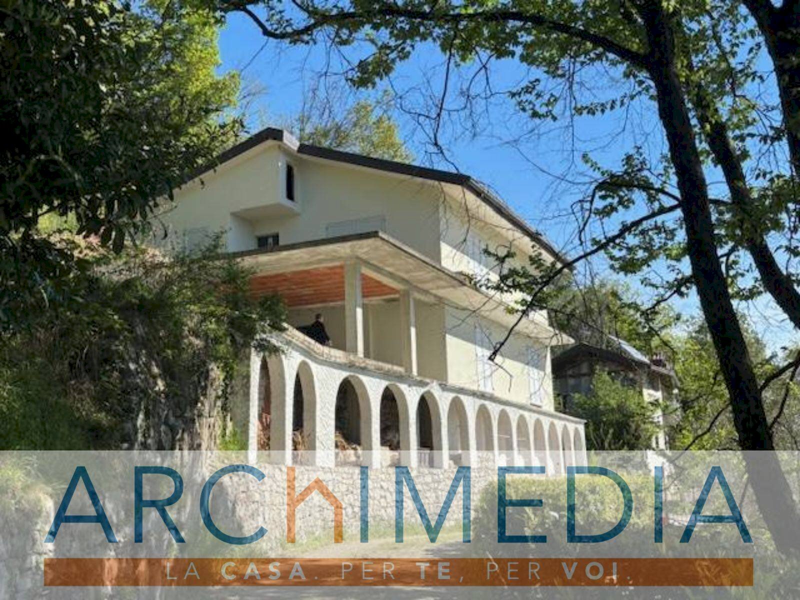 Foto 1 - Villa Via Della Libertà, Arcisate - photo 1