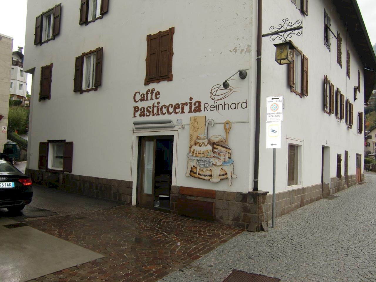 Esterno - Commercial Premises Strada del Garber, Moena - photo 1