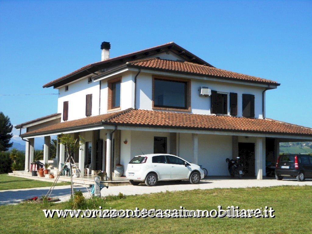 Foto 3 - Villa Appignano del Tronto - photo 3