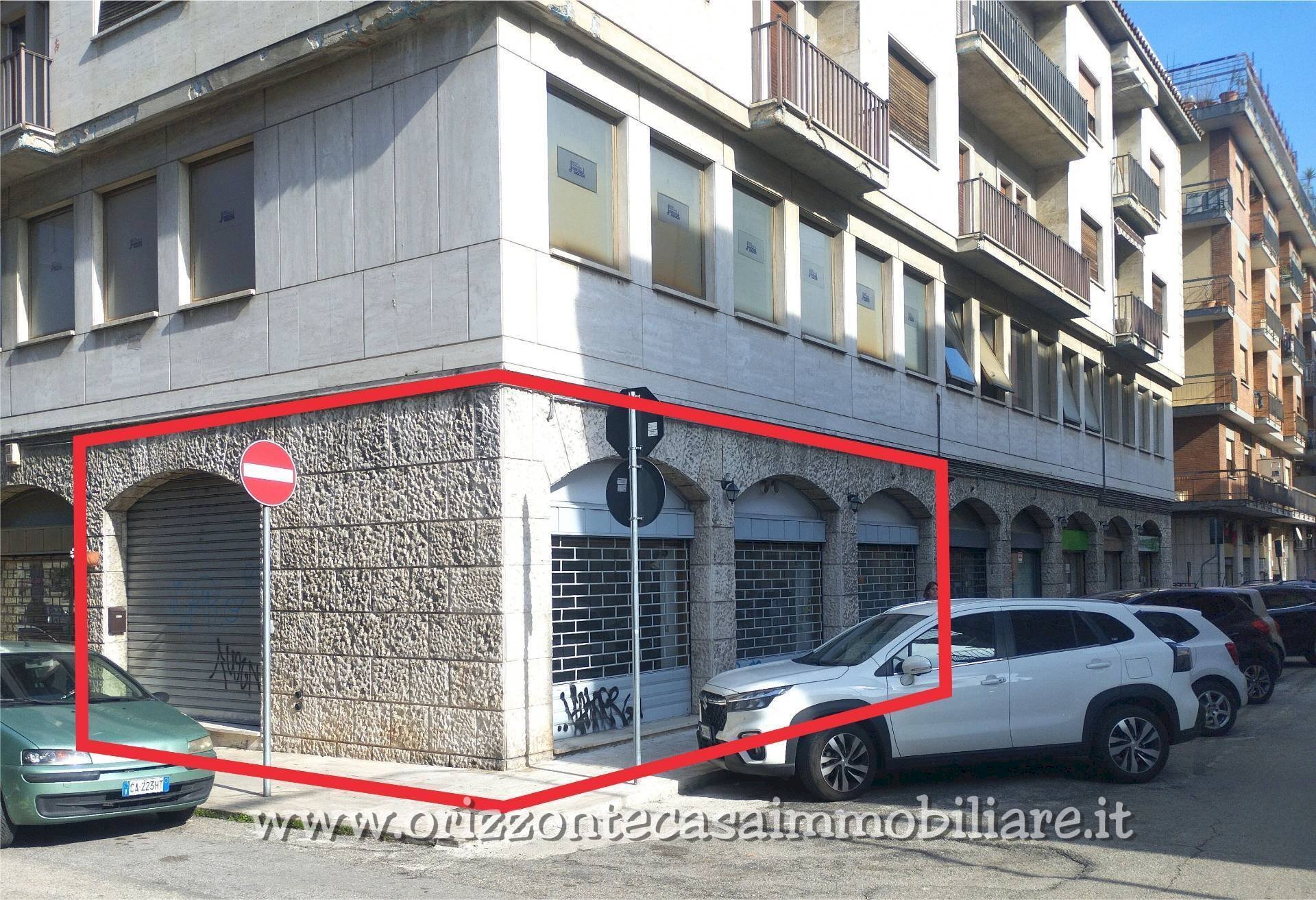 Foto 3 - Commercial Premises Ascoli Piceno - photo 3