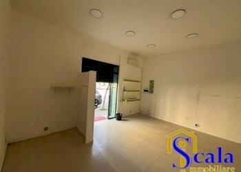 Foto 7 - Locale Commerciale via de gasperi, Santa Maria Capua Vetere - foto 7