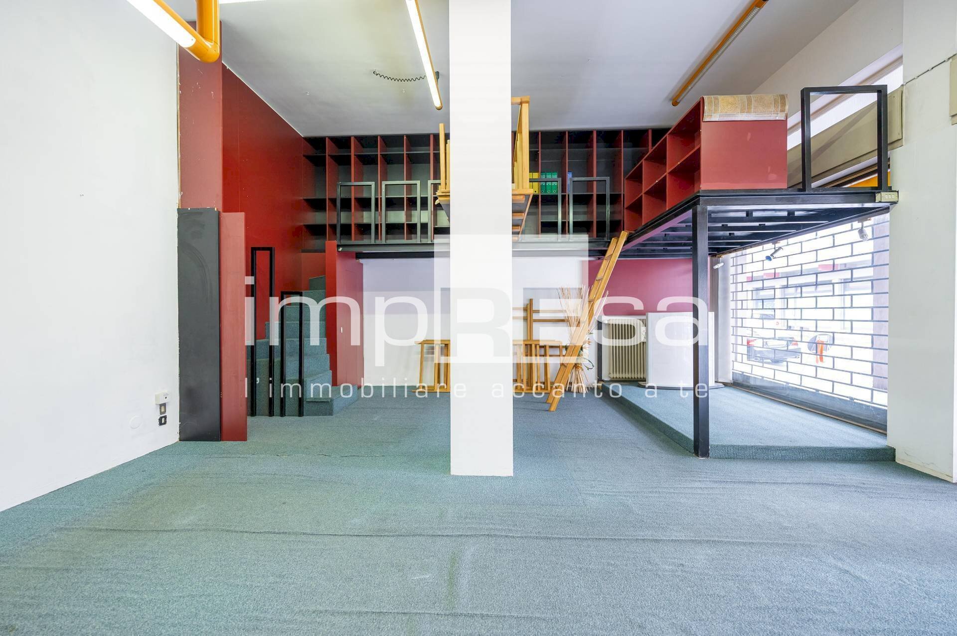 Foto 1 - Locale Commerciale VIA CADORE
 
6, Conegliano - foto 1