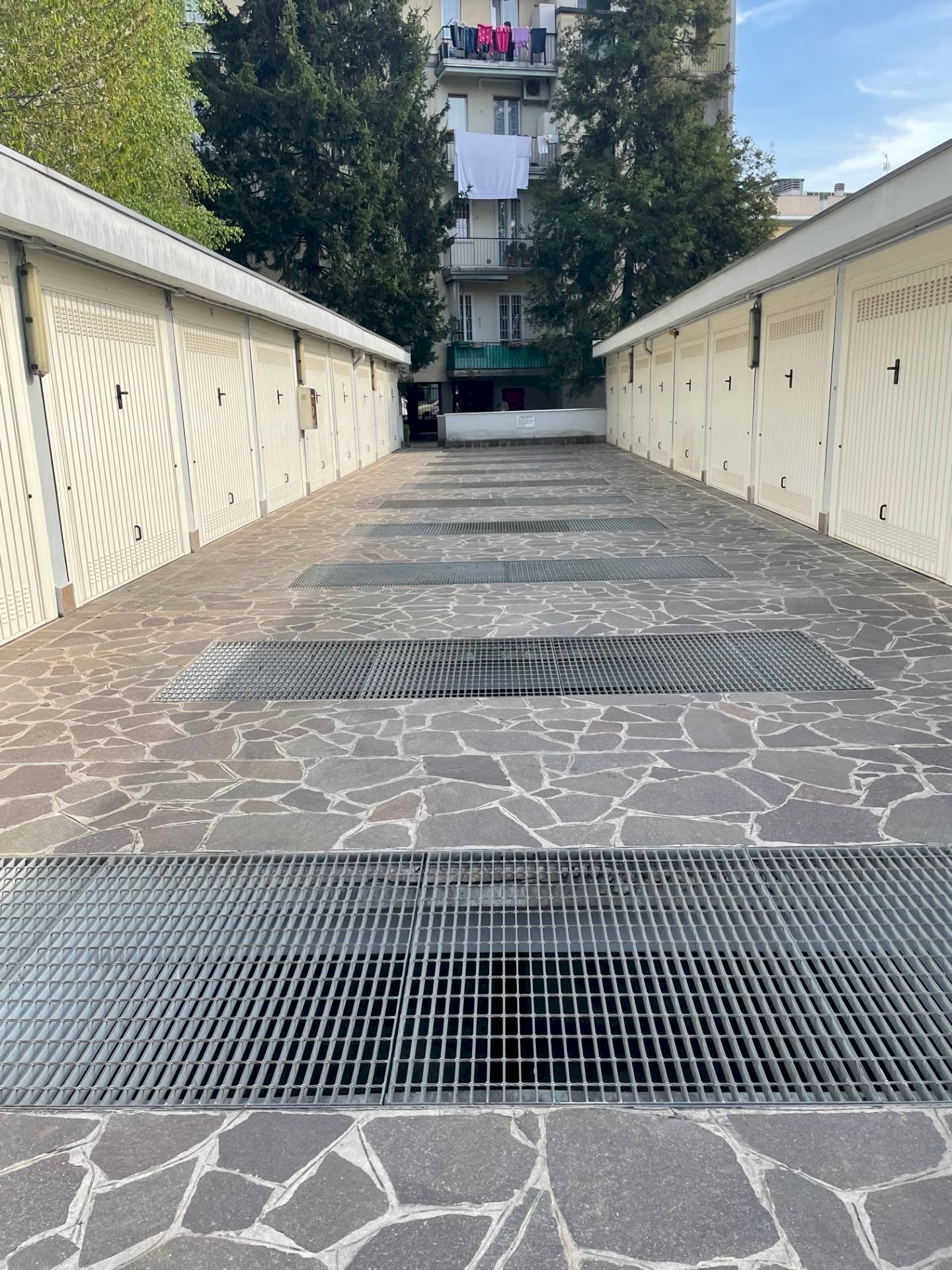 Foto 1 - Box Via Lutero
 
3, Milano - photo 1