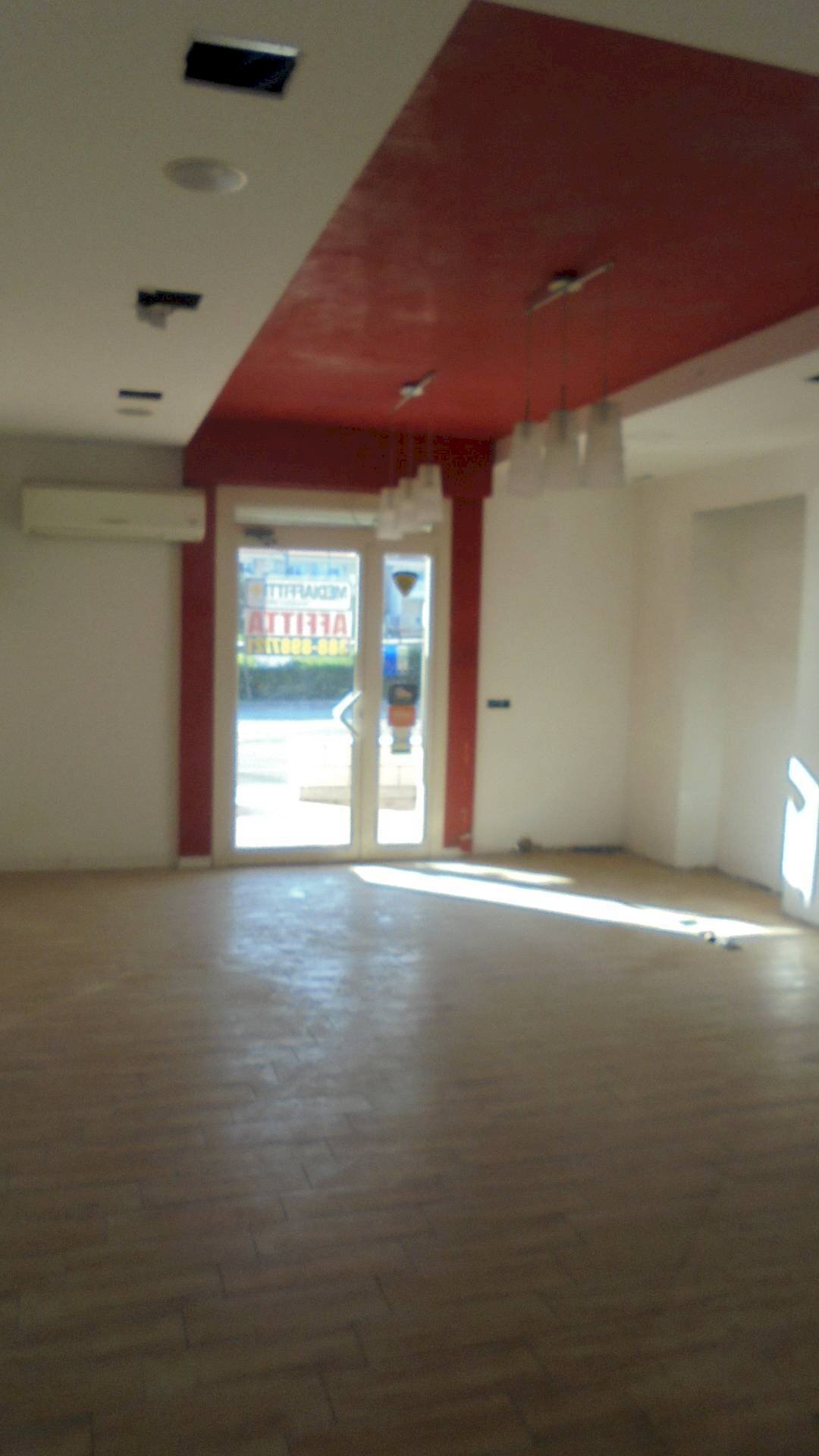 Foto 1 - Attività Commerciale Cepagatti - foto 1