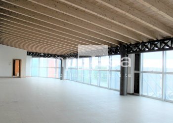 vetrate ufficio - Ufficio via Leonardo da Vinci, Mogliano Veneto - foto 5