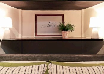 Particolare arredo mensole - One-room apartment Via Piccinini
 
8, Stella - photo 6