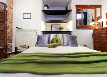 Letto alla francese 140 cm - One-room apartment Via Piccinini
 
8, Stella - photo 8