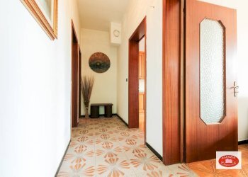 Ingresso - Trilocale Loc. Reverdita
 
14, Stella - foto 14