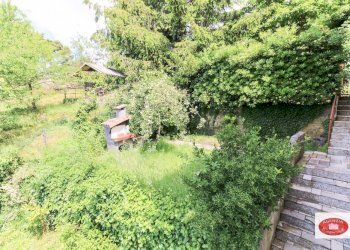 Giardino staccato dalla casa - Trilocale Loc. Reverdita
 
14, Stella - foto 21