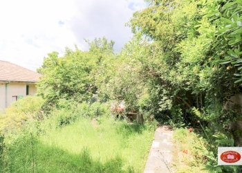 Giardino separato dalla casa - Trilocale Loc. Reverdita
 
14, Stella - foto 23