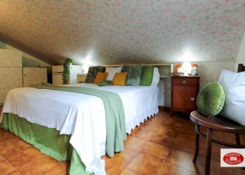 Camera matrimoniale - Attico Loc. Rocca
 
5, Stella - foto 6