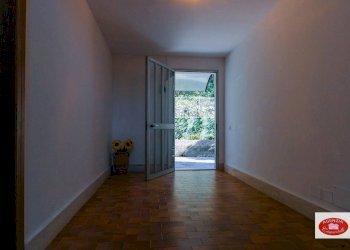 Portone palazzina - Attico Loc. Rocca
 
5, Stella - foto 23