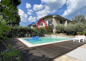 Foto 1 - Villa a Schiera Barga - foto 1