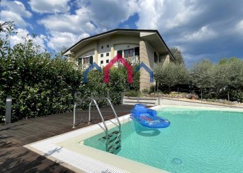 Foto 17 - Villa a Schiera Barga - foto 17