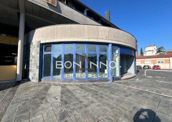 Foto 14 - Commercial Premises Via Giacomo Matteotti
 
14, Castelfranco Veneto - photo 13