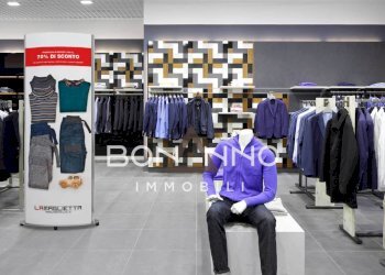 Foto 2 - Commercial Premises via circonvallazione
 
999, Castelfranco Veneto - photo 2