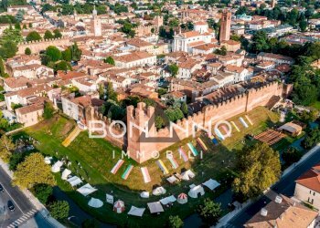 Foto 1 - Commercial Premises piazza giorgione, Castelfranco Veneto - photo 1
