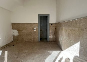 Foto 2 - Locale Commerciale Corso Umberto
 
10, Ottaviano - foto 2