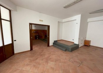 Foto 8 - Locale Commerciale via domenico beneventano
 
1, Ottaviano - foto 8