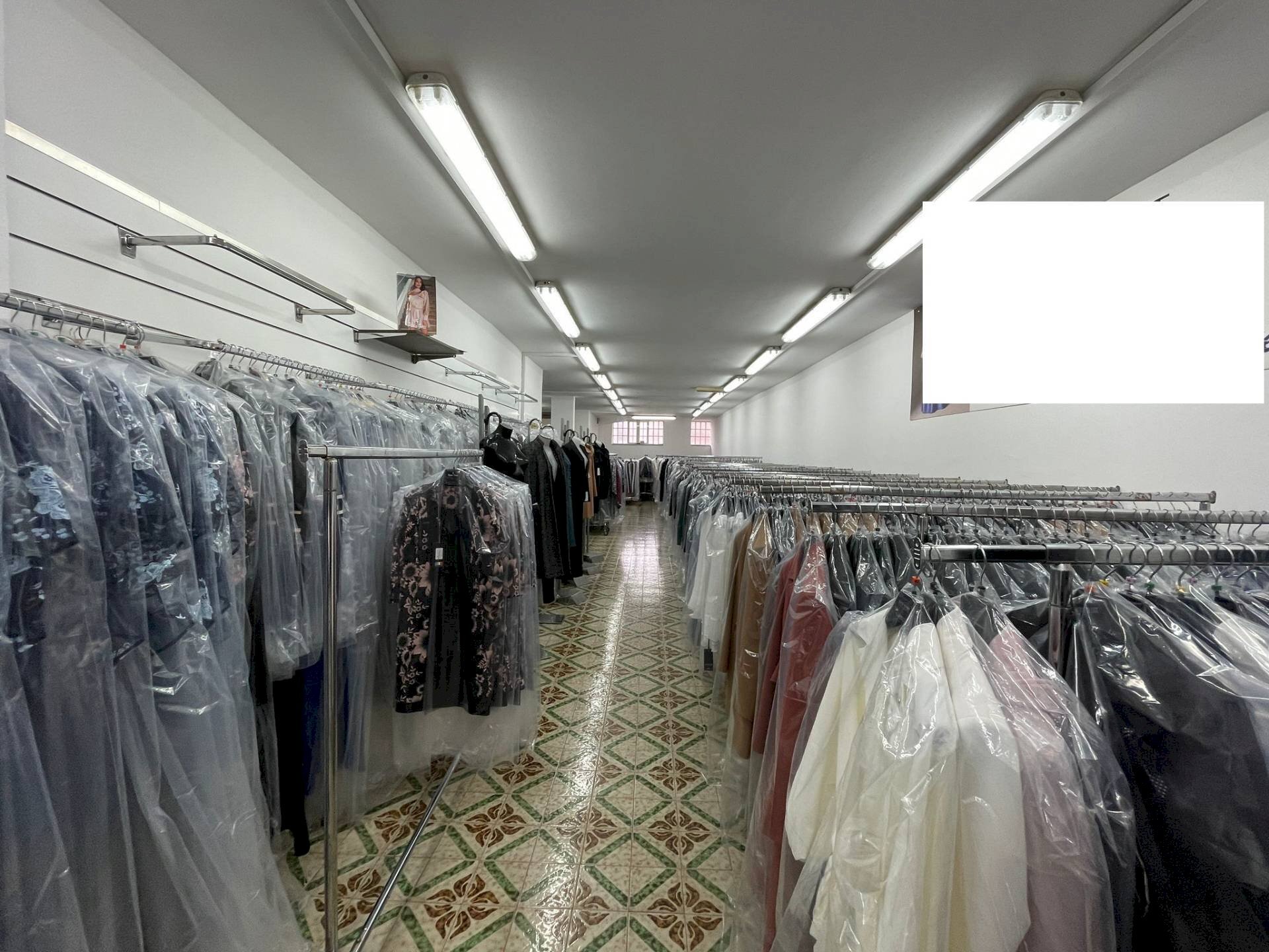 Foto 3 - Locale Commerciale Via Aielli
 
18, San Giuseppe Vesuviano - foto 3