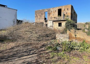 Foto 1 - Rustico Via Lucci
 
2, Ottaviano - foto 1