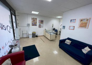 Foto 3 - Locale Commerciale Piazza Duca D'Aosta, Ottaviano - foto 3