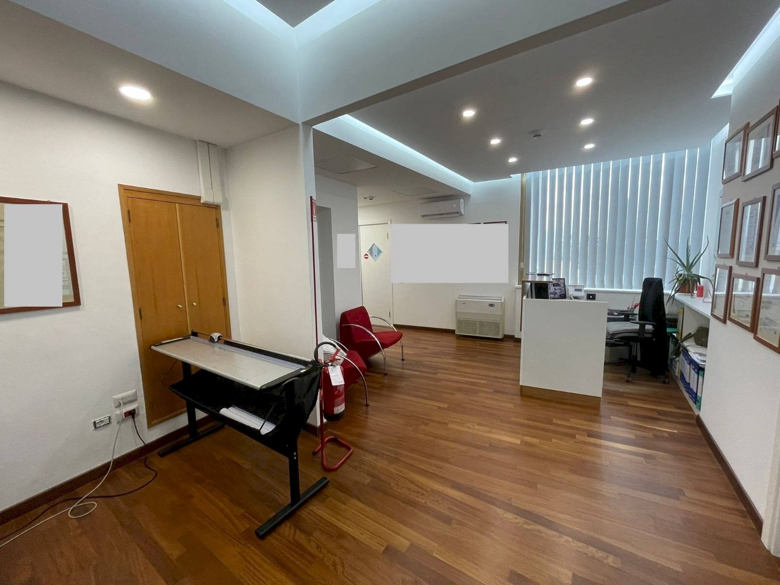 Foto 3 - Capannone Via Zabatta
 
10, Ottaviano - foto 3