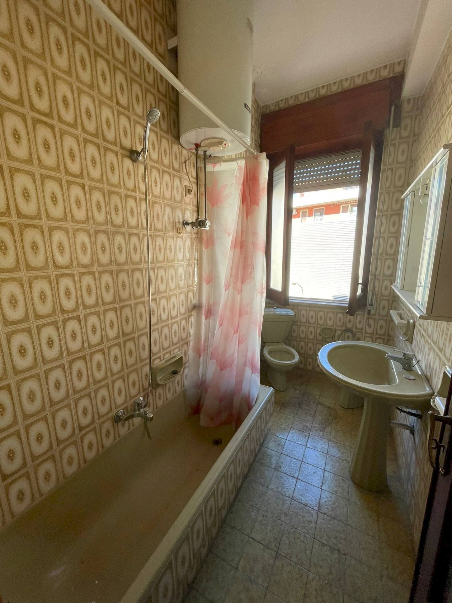 Foto 2 - Quadrilocale via vecchia sarno
 
1, Ottaviano - foto 2