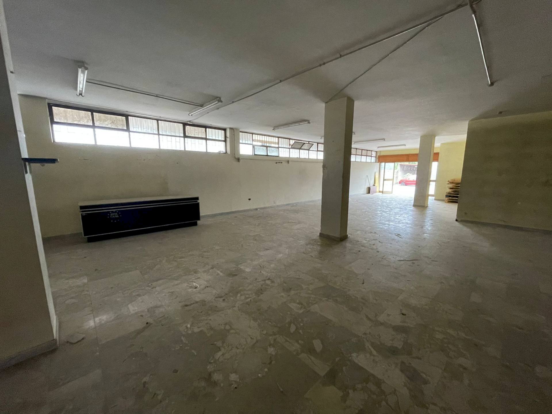 Foto 2 - Locale Commerciale via Sarno
18, Ottaviano - foto 2