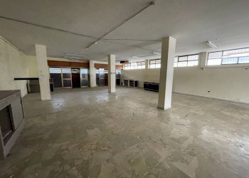 Foto 3 - Locale Commerciale via Sarno
 
18, Ottaviano - foto 3