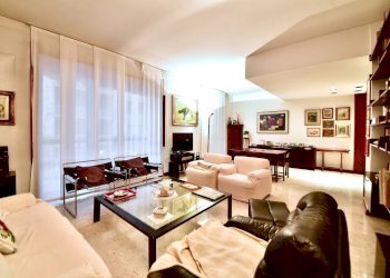 Foto 3 - Quadrilocale VIA GIACOMO LEOPARDI
 
18, Saronno - foto 3