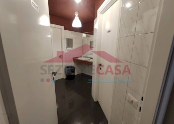 Foto 12 - Negozio LUIGI CARONNI
 
6, Saronno - foto 12