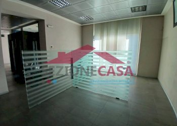Foto 17 - Ufficio CORSO ITALIA
 
54, Busto Arsizio - foto 17