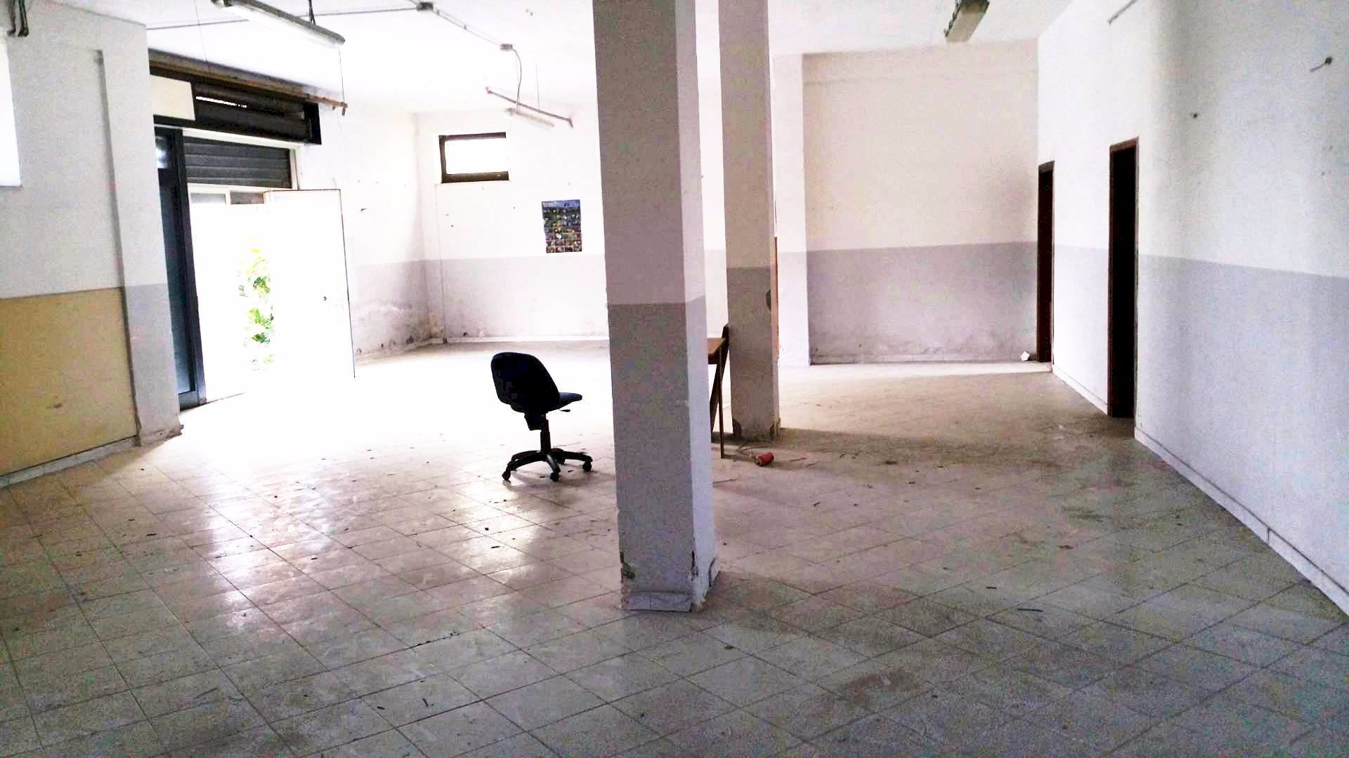 Foto 2 - Capannone traversa di via g. di vittorio, Qualiano - foto 2