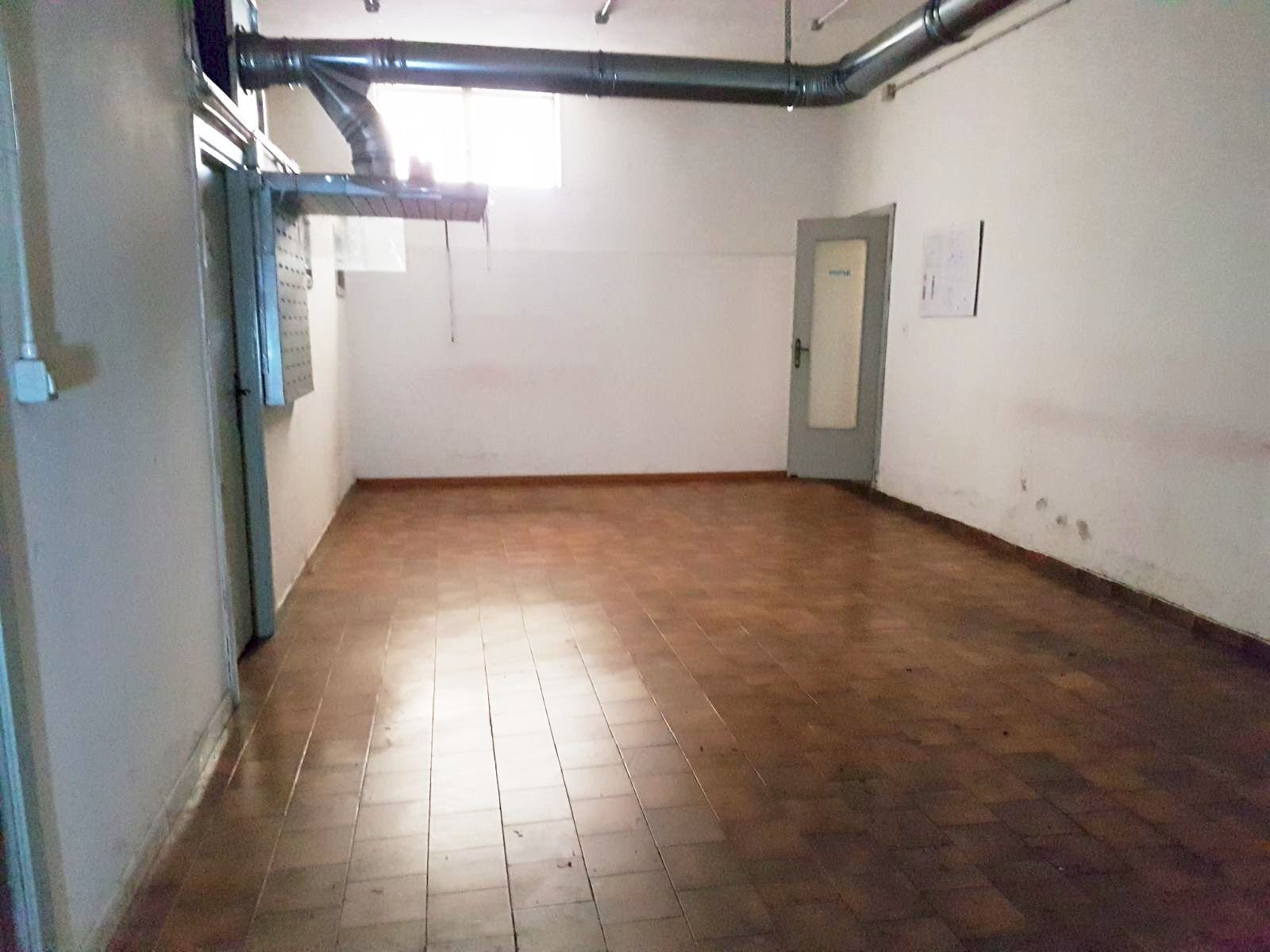 Foto 2 - Commercial Activity via colonne, Giugliano in Campania - photo 2