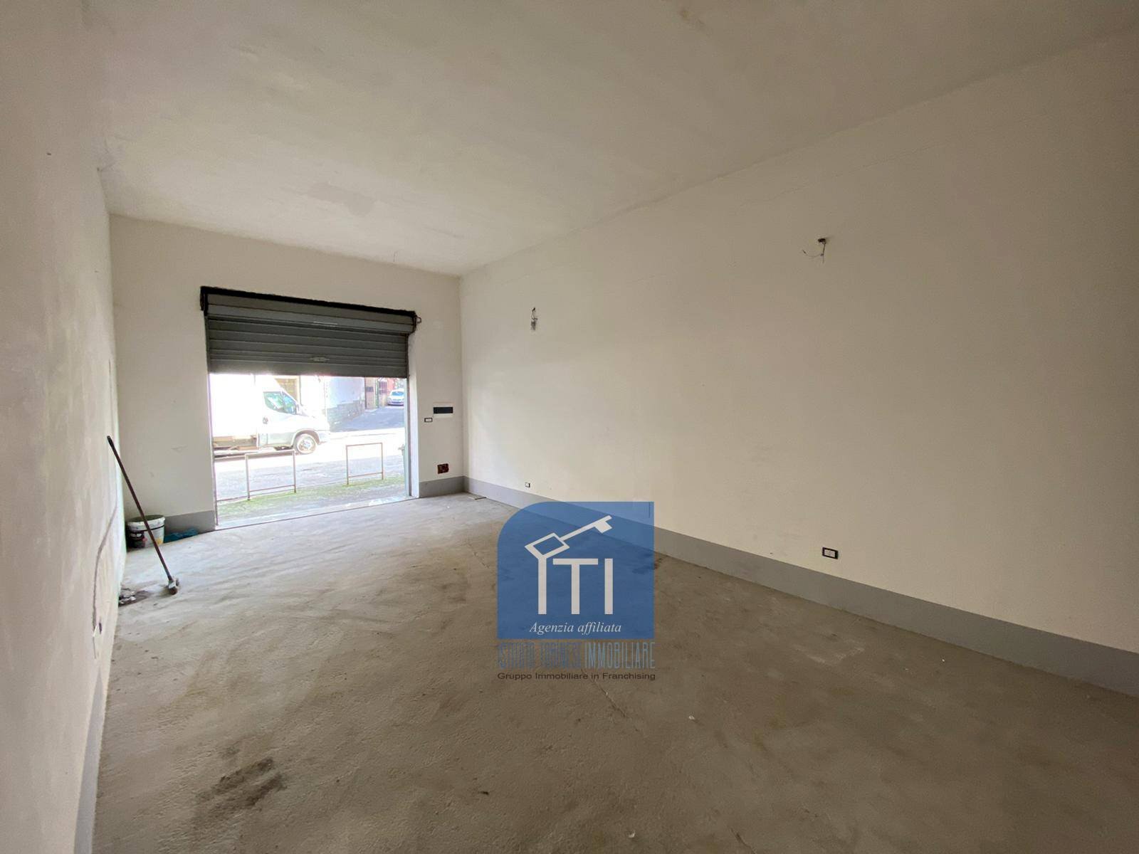 Foto 1 - Shop Via Palumbo, Qualiano - photo 1