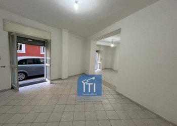 Foto 1 - Negozio Via Colonnello D. Morgera, Qualiano - foto 1