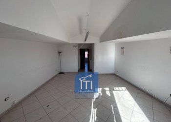 Foto 11 - Office Via Rosselli, Qualiano - photo 11