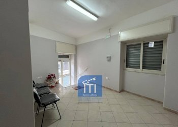 Foto 3 - Negozio Trav. Via Rosselli, Qualiano - foto 3