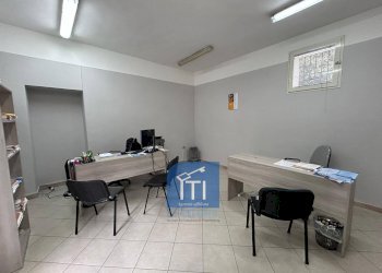 Foto 8 - Negozio Trav. Via Rosselli, Qualiano - foto 8