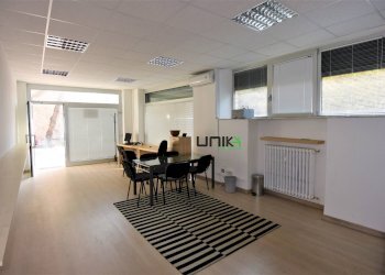 Foto 1 - Locale Commerciale Porto San Giorgio - foto 1