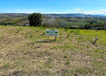 Foto 2 - Terreno edificabile Strada Provinciale 16, Fermo - foto 2