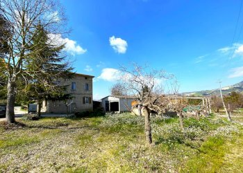 Foto 1 - Casa indipendente Montefiore dell'Aso - foto 1