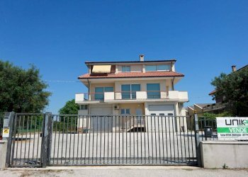 Foto 14 - Locale Commerciale Lapedona - foto 14