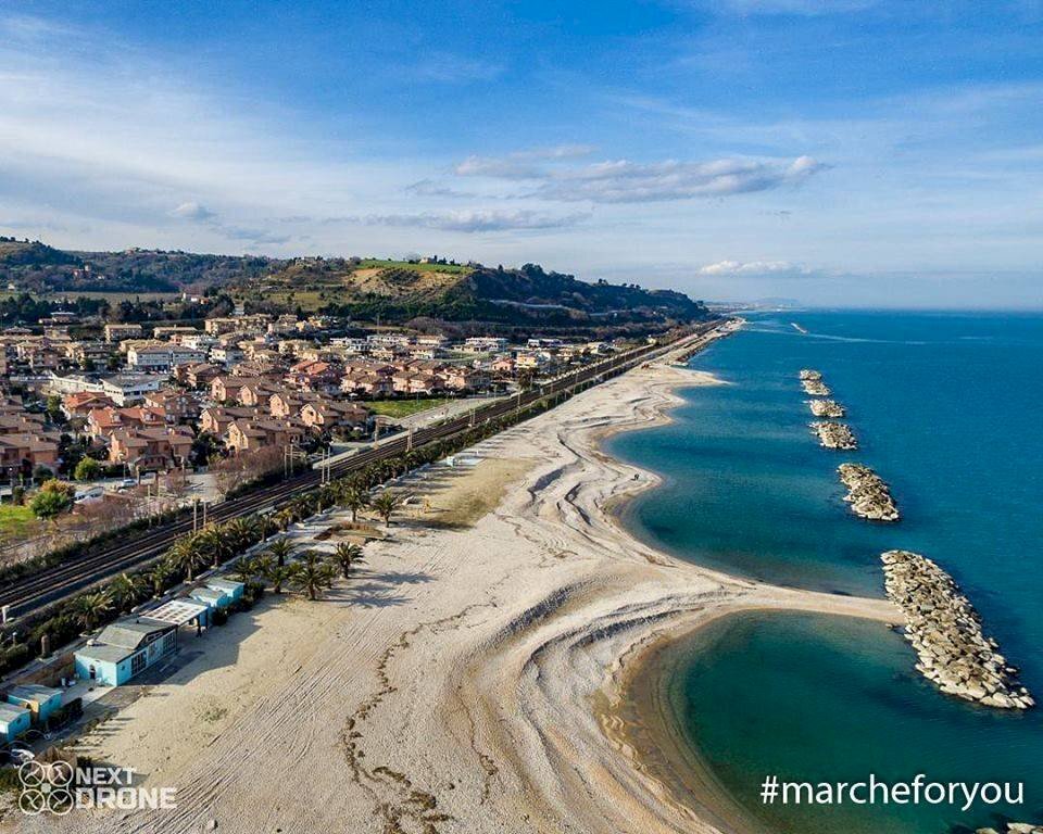 Foto 2 - Commercial Premises Altidona - photo 2