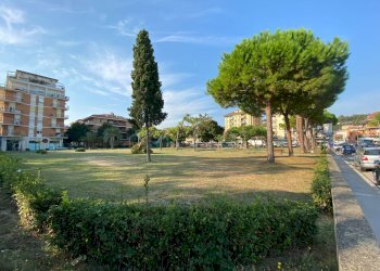 Foto 8 - Locale Commerciale Viale dei Pini, Porto San Giorgio - foto 8