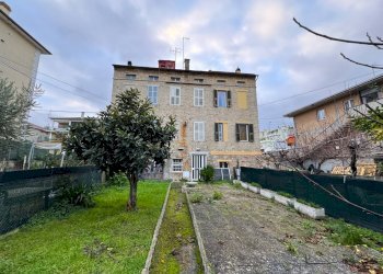 Foto 2 - Casa indipendente Via Andrea Costa
 
snc, Porto San Giorgio - foto 2