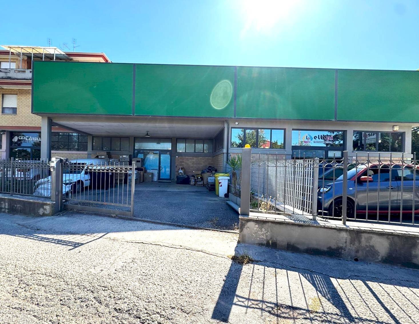 Foto 1 - Commercial Premises Via Galileo Galilei
 
snc, Porto San Giorgio - photo 1