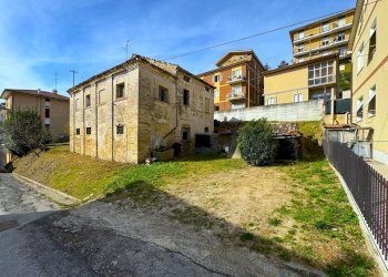 Foto 1 - Rustico via Romagna
 
snc, Sant'Elpidio a Mare - foto 1