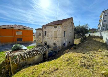 Foto 3 - Rustico via Romagna
 
snc, Sant'Elpidio a Mare - foto 3